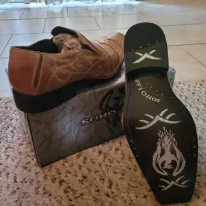 Soho Lab | Shoes | Soho Lab Tan Slipon | Poshmark display picture 2